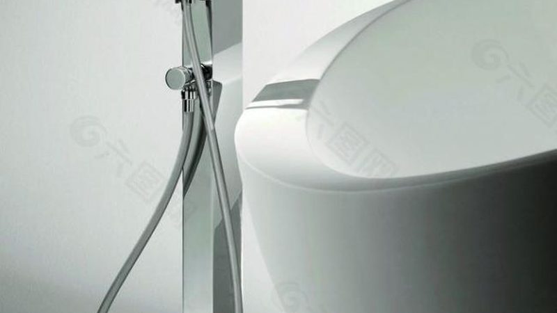 智能马桶停电时，手动冲水这样操作**
